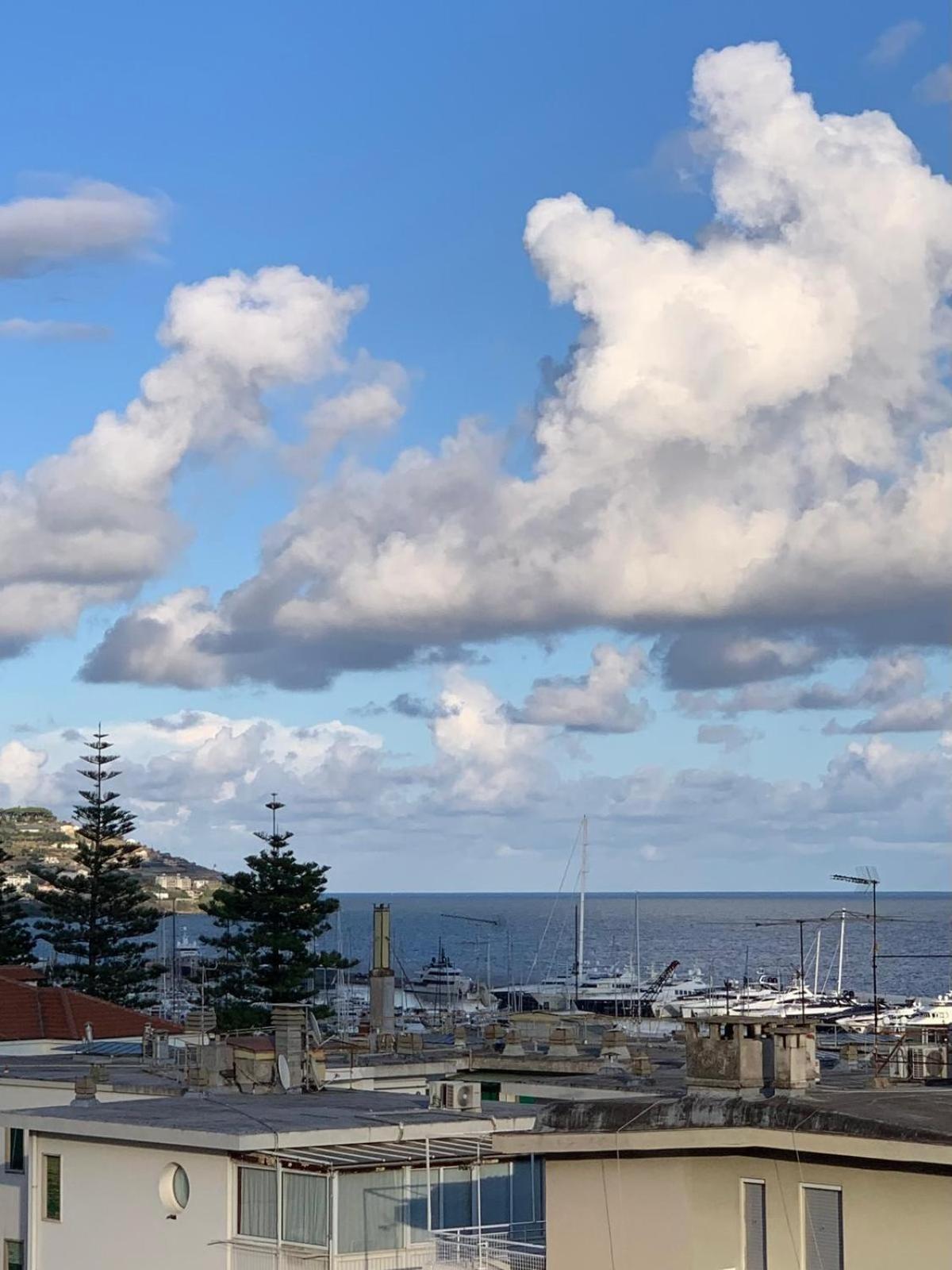 Centro Immobiliare Flagships Apartments Sanremo Exterior foto